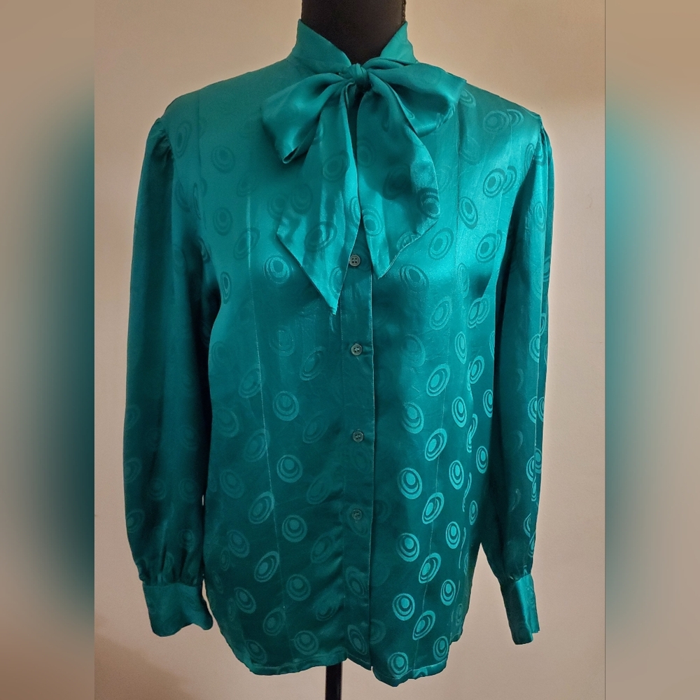 Vintage 80's Chemise International Jade Green 100% Silk Blouse w/ Bow SIZE 8